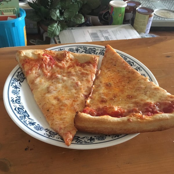 Photo taken at Fresh Meadows Pizzeria and Restaurant by Ed on 3/9/2018
