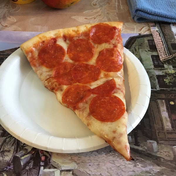 5/12/2017にEdがGaby&#39;s Pizzaで撮った写真