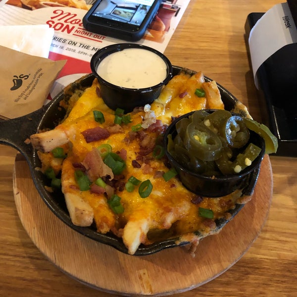 Photo taken at Chili&#39;s Grill &amp; Bar by Ed on 2/25/2019