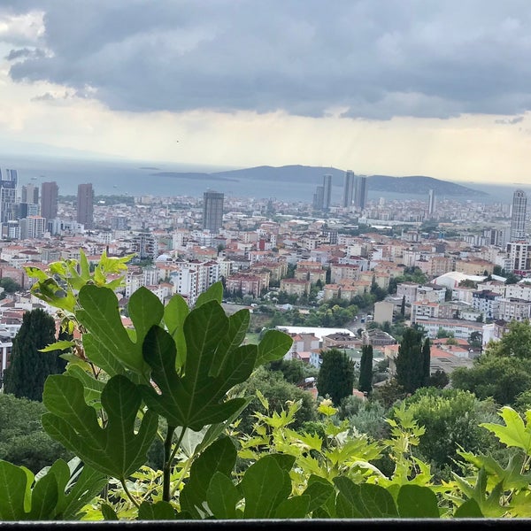 Foto diambil di İstanbul&#39;un Balkonu oleh Yasimen Y. pada 7/24/2021