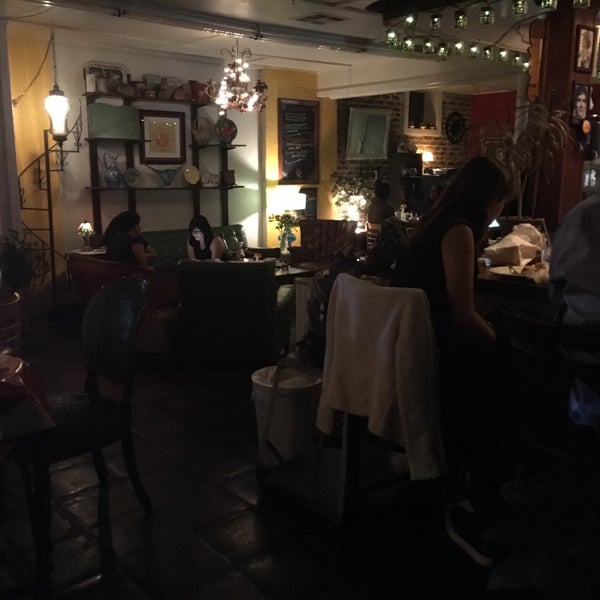 6/9/2016에 Nancy H.님이 Masa of Echo Park Bakery &amp; Cafe에서 찍은 사진
