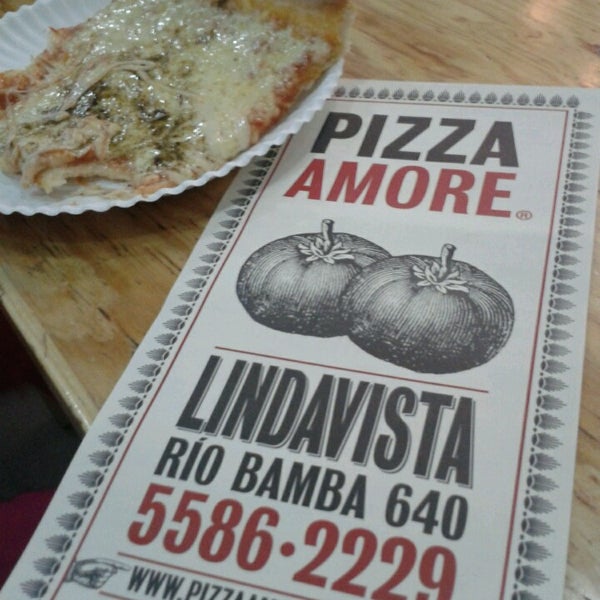 Foto tirada no(a) Pizza Amore por Daniel D. em 7/26/2013