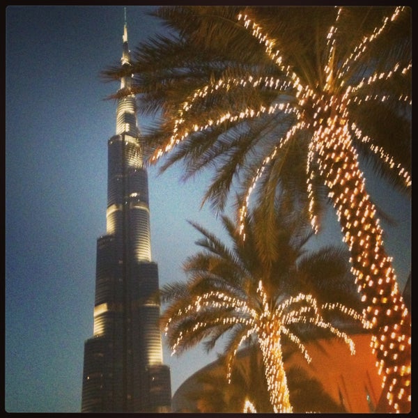 Снимок сделан в Дубай Молл пользователем Muneeb D. 5/14/2013