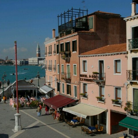 12/29/2012 tarihinde marcsimonziyaretçi tarafından Ca&#39; Formenta Hotel Venice'de çekilen fotoğraf