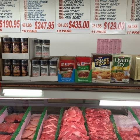 Foto scattata a Don&#39;s Meat Market da Don&#39;s Meat Market il 5/10/2016