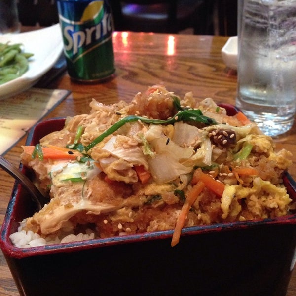 Foto diambil di Ichiban Sushi House oleh Patricia H. pada 8/30/2014