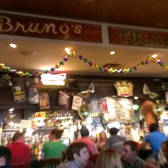 1/19/2014 tarihinde J J.ziyaretçi tarafından Bruno&#39;s Tavern'de çekilen fotoğraf