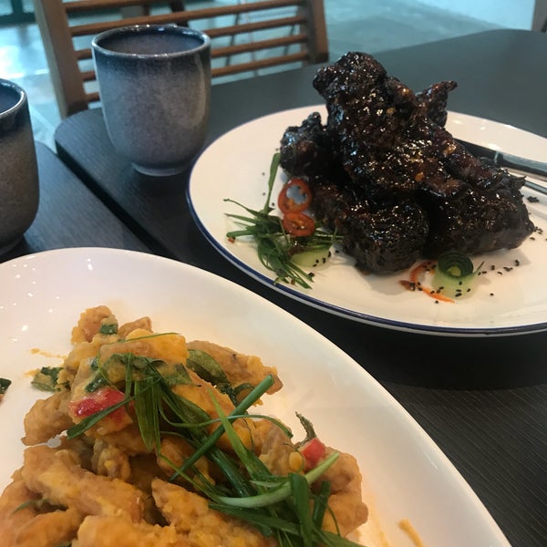 Subang jibby chow Nikmati Makanan