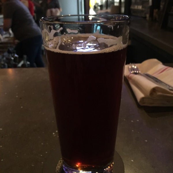 Тело от бара. Тела бара. Тела бара. Тела бара. Бар бельгик в амстердаме.