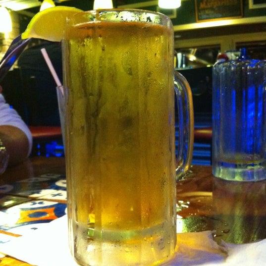 Photo taken at Chili&#39;s Grill &amp; Bar by Cesar R. on 10/2/2012