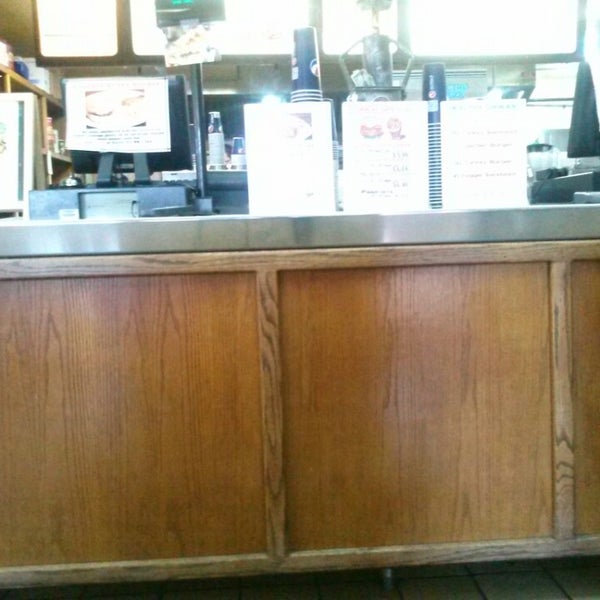 Judy's Grinder 286 W Main St