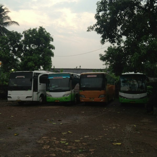 Photos At Garasi Bus Wisata Koi Moresta Tmii Pintu Ii