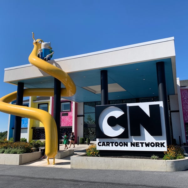 Cartoon network hotel hi-res stock photography and images - Alamy