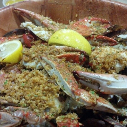 5/18/2013에 Debbie님이 Blue Claw Seafood &amp; Crab Eatery에서 찍은 사진