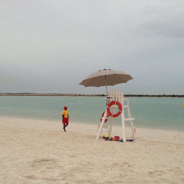 Foto diambil di Yas Beach / شاطئ ياس oleh Tek M. pada 5/1/2013