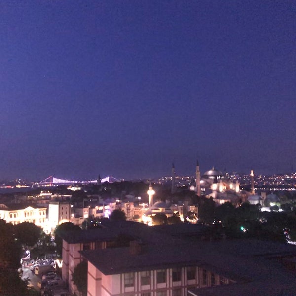 Das Foto wurde bei Hotel Arcadia Blue Istanbul von Murat T. am 6/9/2018 aufgenommen