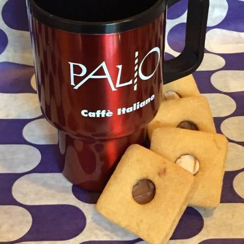 Das Foto wurde bei Palio Caffe von Palio Caffe am 5/11/2016 aufgenommen