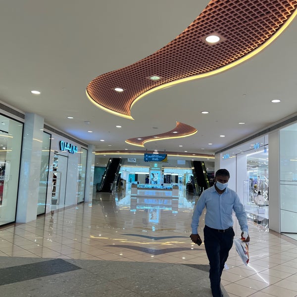 Das Foto wurde bei Marina Mall von Rashiq am 11/29/2021 aufgenommen