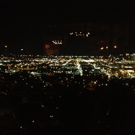Foto scattata a The Club atop Red Mountain da Yesim il 11/10/2012
