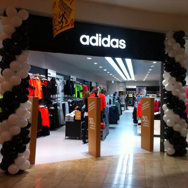 adidas Store @Ozas - Baltupiai