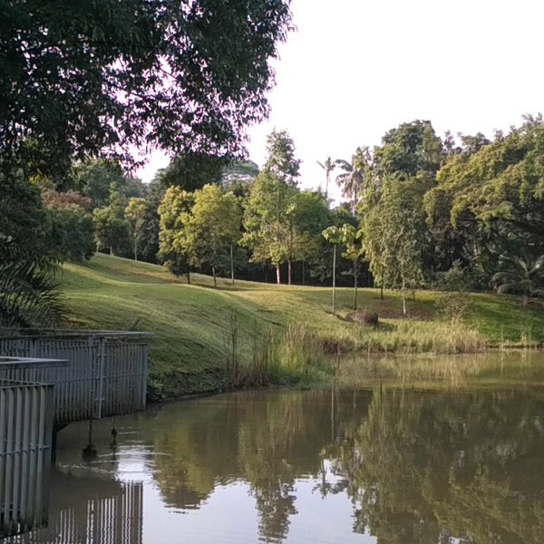 Taman Dusun Bandar Jalan Bellamy