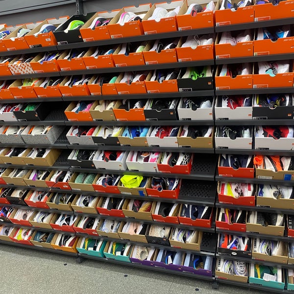 Gotemba premium outlet nike cheap