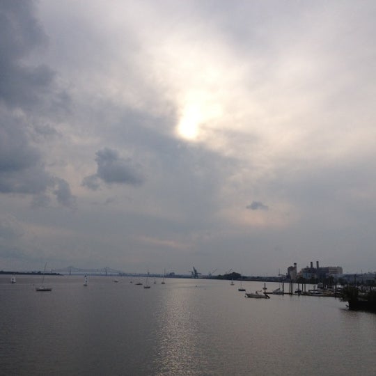 Photo taken at The Deck at Harbor Pointe by Leah H. on 9/28/2012