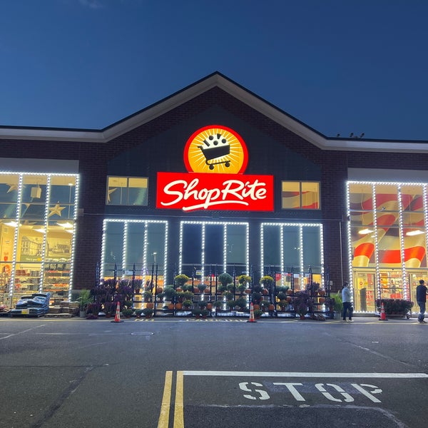 ShopRite of Veterans Rd Grocery Store in Staten Island