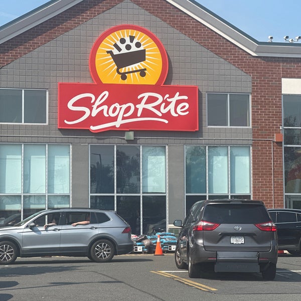 ShopRite of Veterans Rd Grocery Store in Staten Island