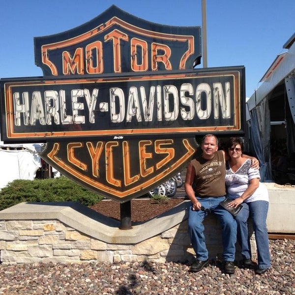 Foto tomada en House of Harley-Davidson  por Julie K. el 8/28/2013