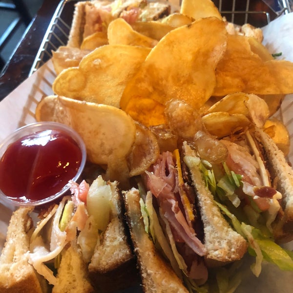 Cujo's Sports Bar & Grill 17 tips