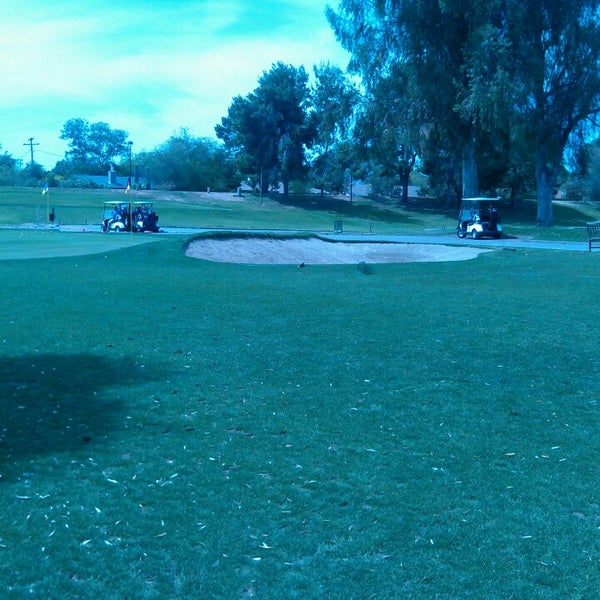 Foto scattata a Continental Golf Course da grapeape 2k13 il 4/7/2013