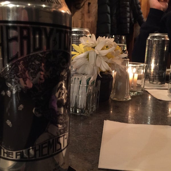 2/17/2015にSarah K.がHarrison&#39;s Restaurant &amp; Barで撮った写真