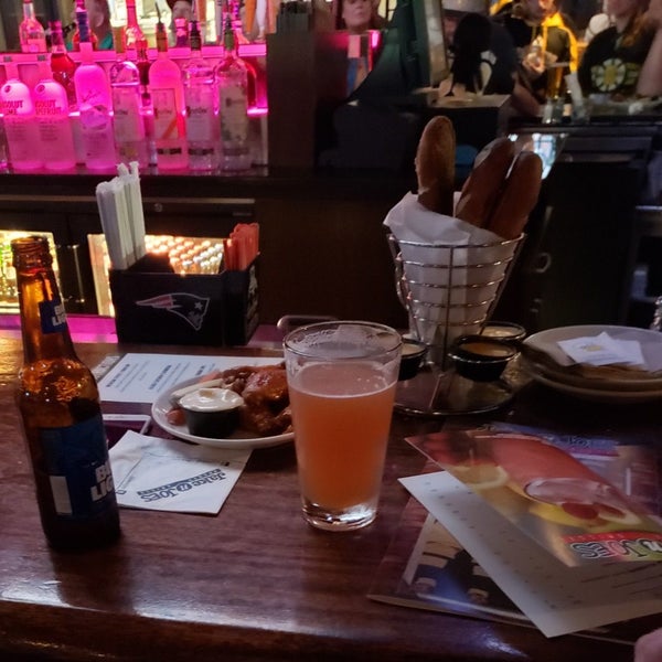 Photo taken at Jake n JOES Sports Grille by Brian B. on 6/2/2019