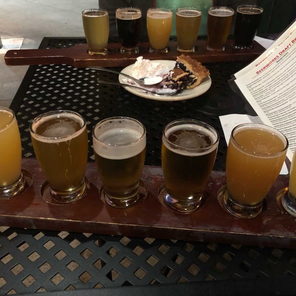 Photo taken at Bar Harbor Beerworks by Rob J. on 7/13/2019