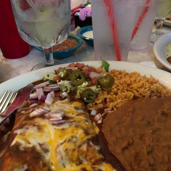 Photo taken at Chuy&#39;s Tex-Mex by Melissa D. on 11/1/2018