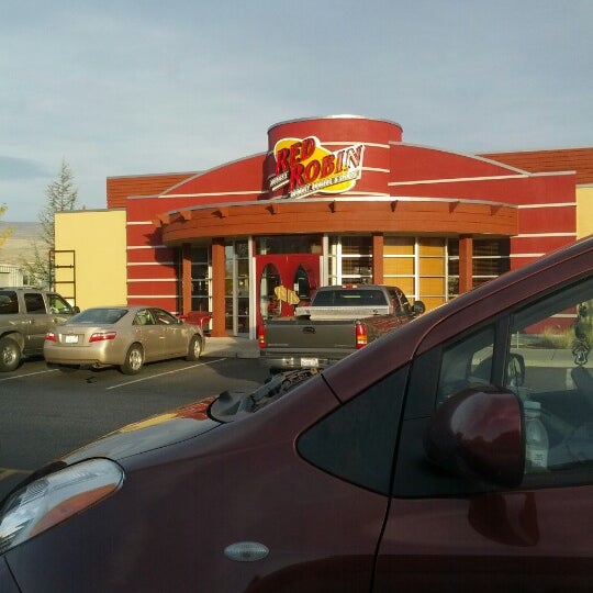 Photos at Red Robin Gourmet Burgers and Brews Burger Joint in Wenatchee