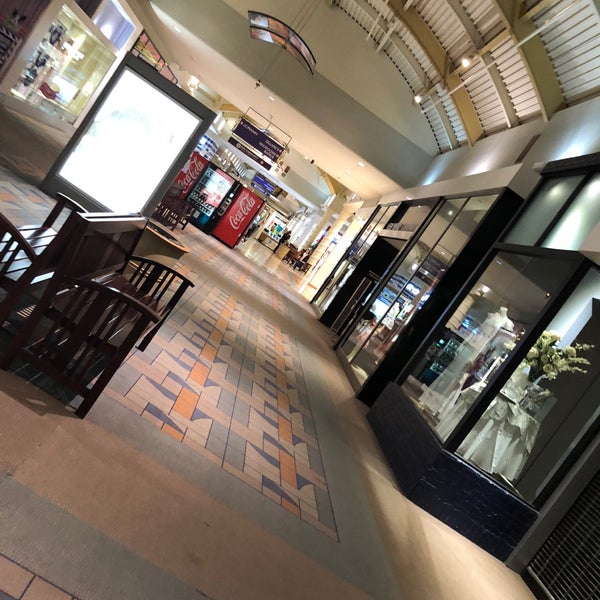 Foto scattata a Imperial Valley Mall da Chris S. il 2/22/2018