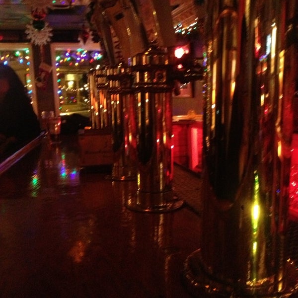12/25/2012にJordan D.がGuthrie&#39;s Tavernで撮った写真