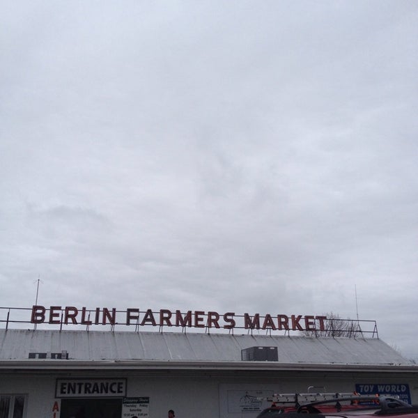 4/4/2014 tarihinde Debbie G.ziyaretçi tarafından Berlin Farmer&#39;s Market &amp; Shopping Center'de çekilen fotoğraf