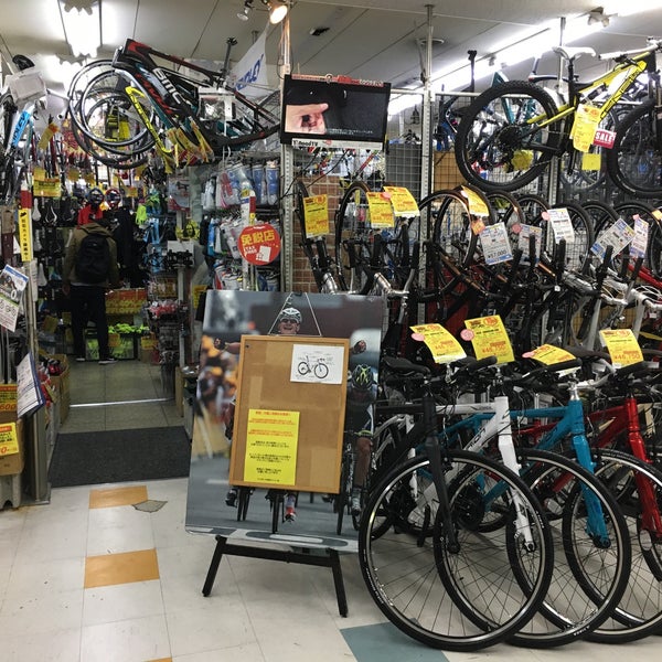 ワイズ ロード 池袋 チャーリー