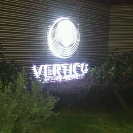 Снимок сделан в Vertigo Club пользователем lawrence t. 9/15/2012