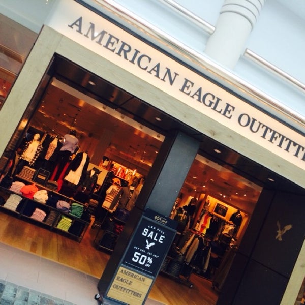 american eagle at the mall