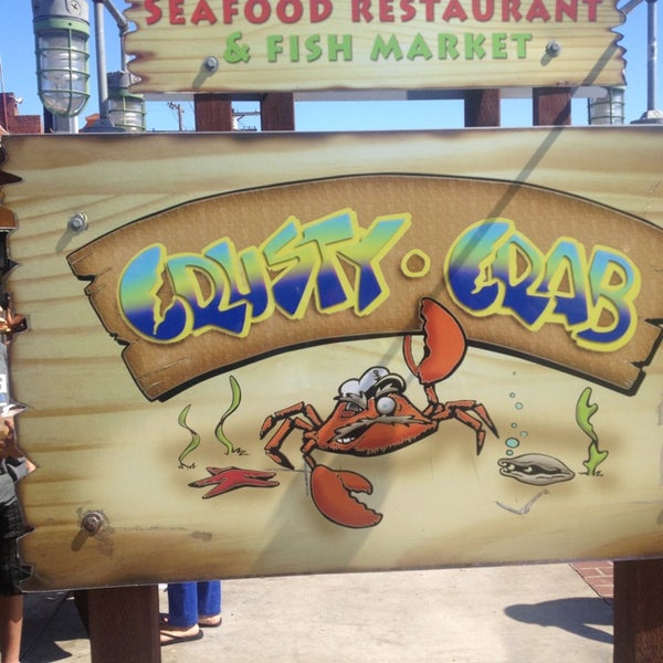 Das Foto wurde bei Crusty Crab Fish Market and Restaurant von Dachelle B. am 7/28/2013 aufgenommen