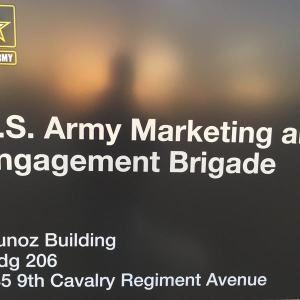 Us army logo. Army marketing. Логотип us army sentine. Army marketing. Слабоумие и отвага.
