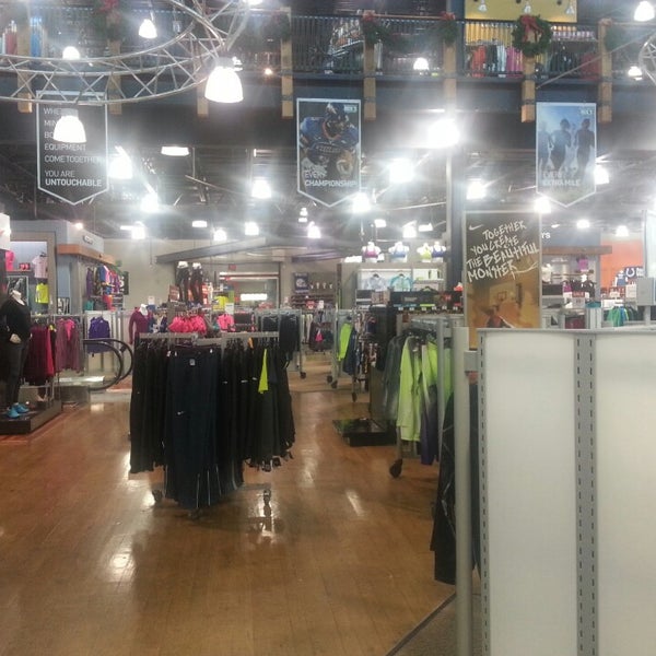 Photos at DICK'S Sporting Goods Sporting Goods Shop in Indianapolis