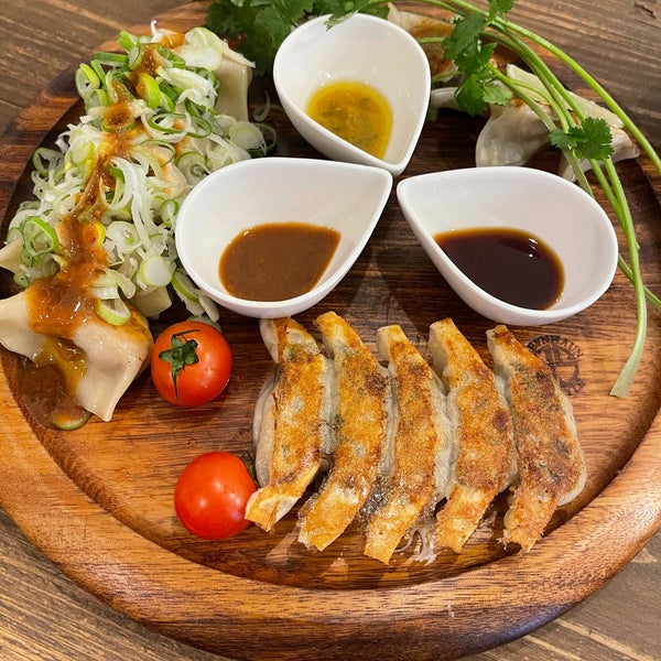 鎌倉餃子umineco Wine Cafe Dumpling Restaurant In 鎌倉