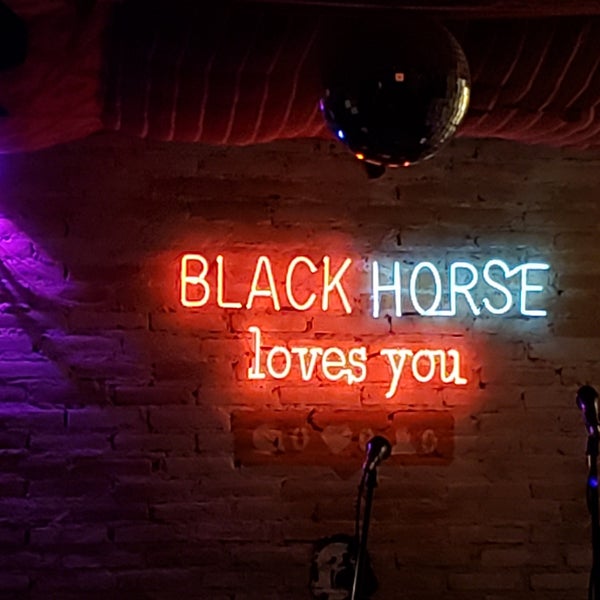 Photo taken at Black Horse by Mauricio A. on 8/31/2018
