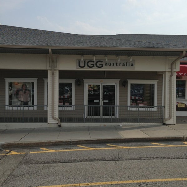 UGG Outlet (Now Closed) - 3 tips