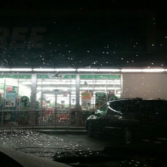 Dollar Tree 4920 Evergreen Way, B